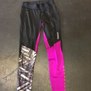 Reebok crossfit tights in fuchsia pink!